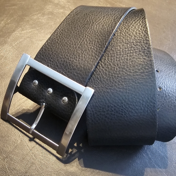 SOLD size 18-22 - wide leather belt, fits waist 35-40in (89-102cm) - M&S Per Una - Picture 8 of 16